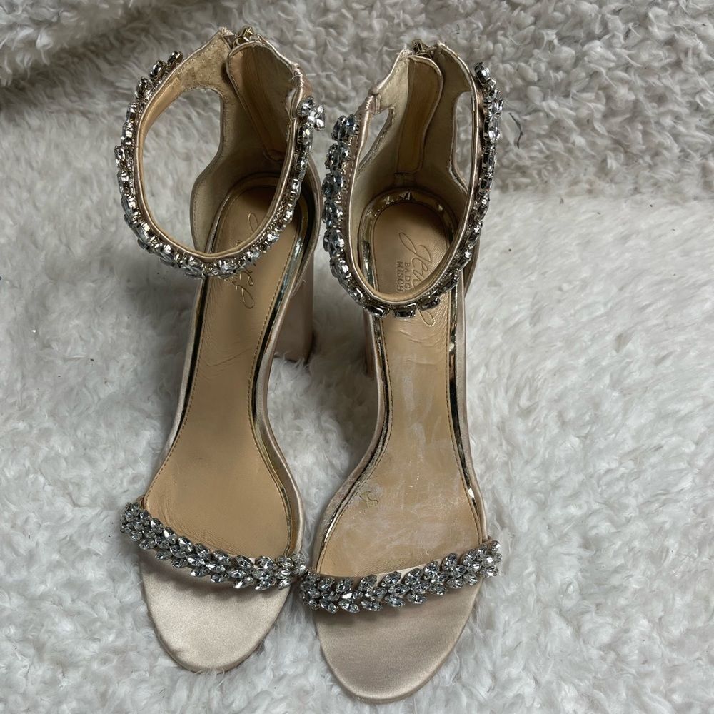 Jewel Bradley Mischka Mayra satin Champagne ankle strap sandals SZ9.5